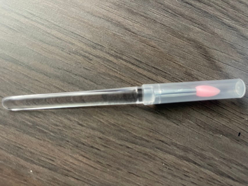 Premium Silicone Lip Makeup Brush with Dustproof Cap